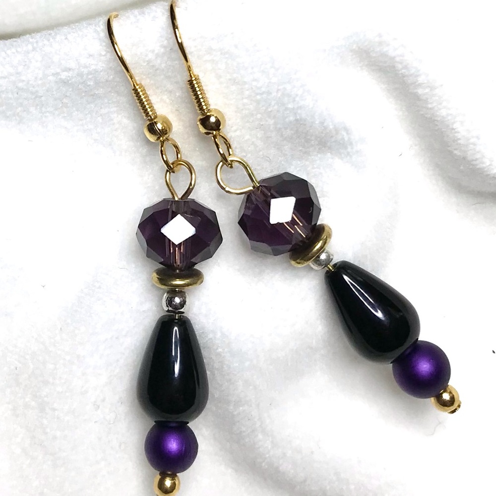 Handmade Earrings with Vintage and Modern Elements (E167-4H) New Without Tags